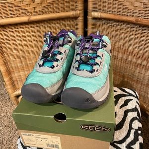 KEEN Targhee Sport Vent Hiking Shoes - Big Kids' size 4